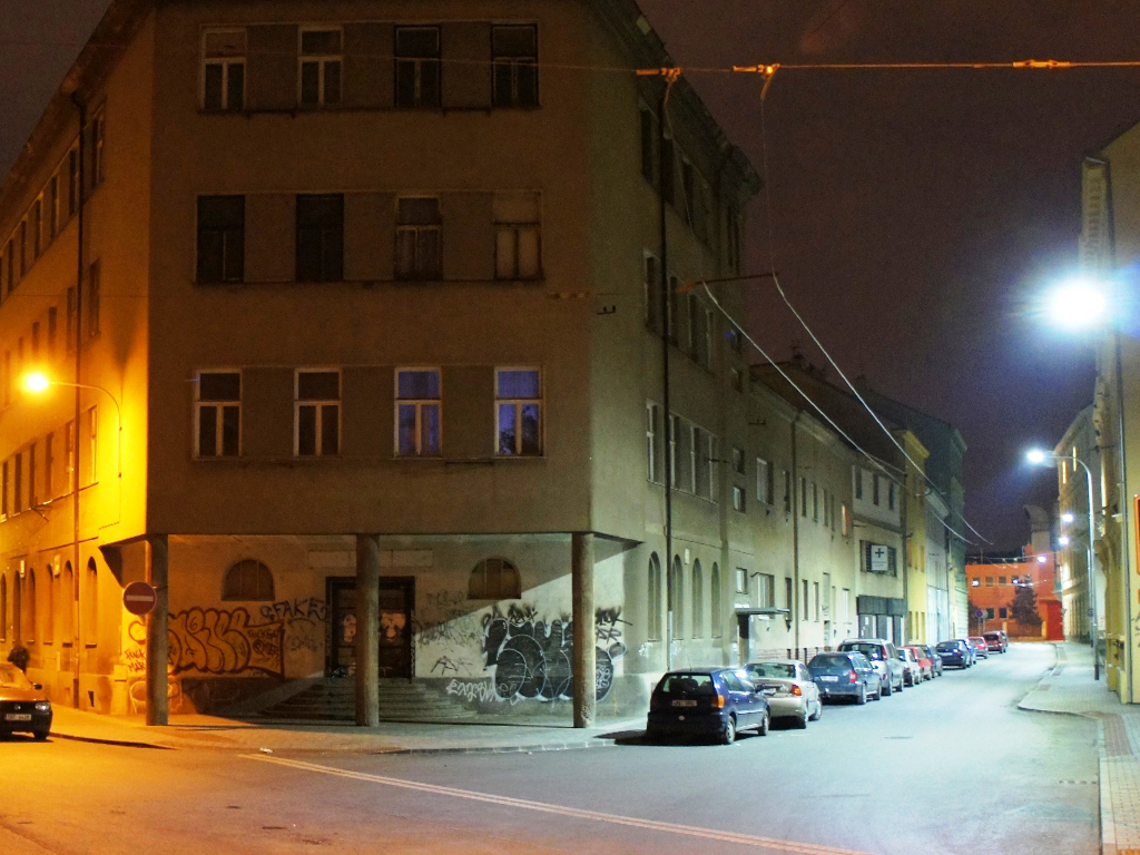 led veřejné osvětlení, pouliční osvětlení, led, vysoká úspora, led technologie, led průmyslové osvětlení, světlomety, led osvětlení pro skleníky